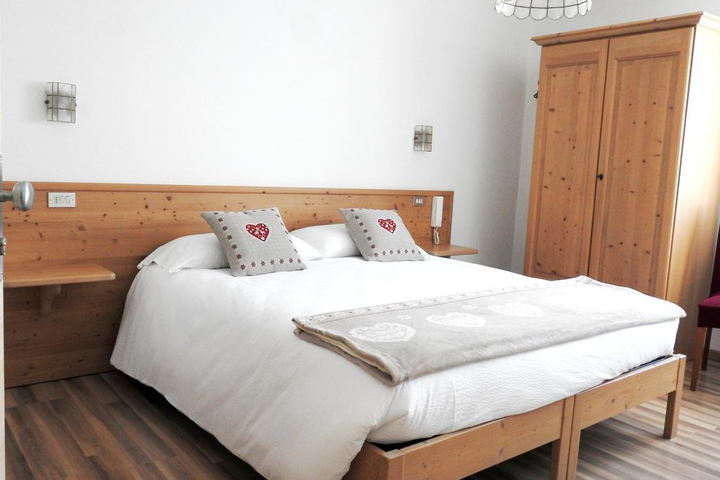 Casa Salvaterra Affittacamere Pinzolo Buitenkant foto