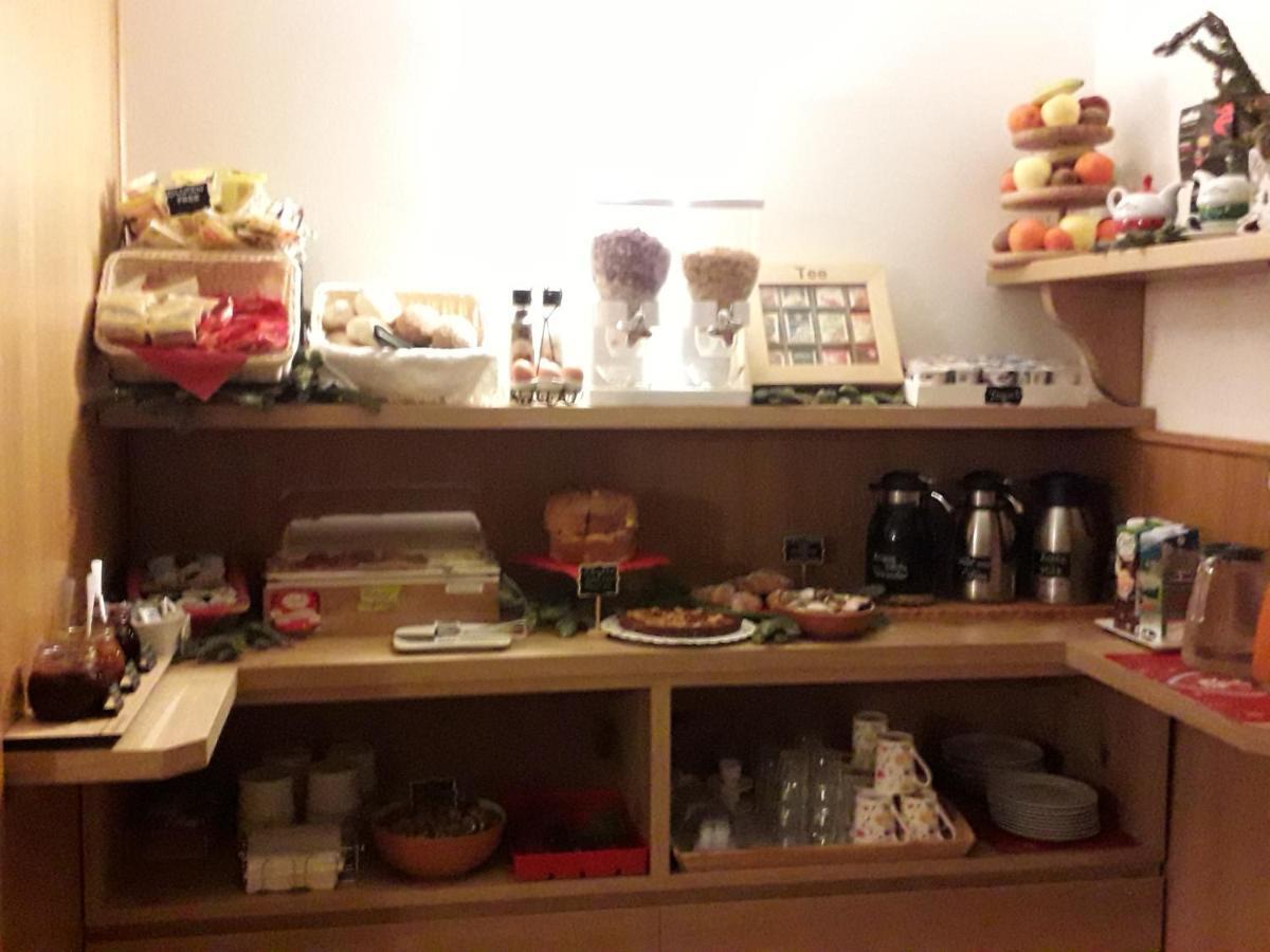 Casa Salvaterra Affittacamere Pinzolo Buitenkant foto