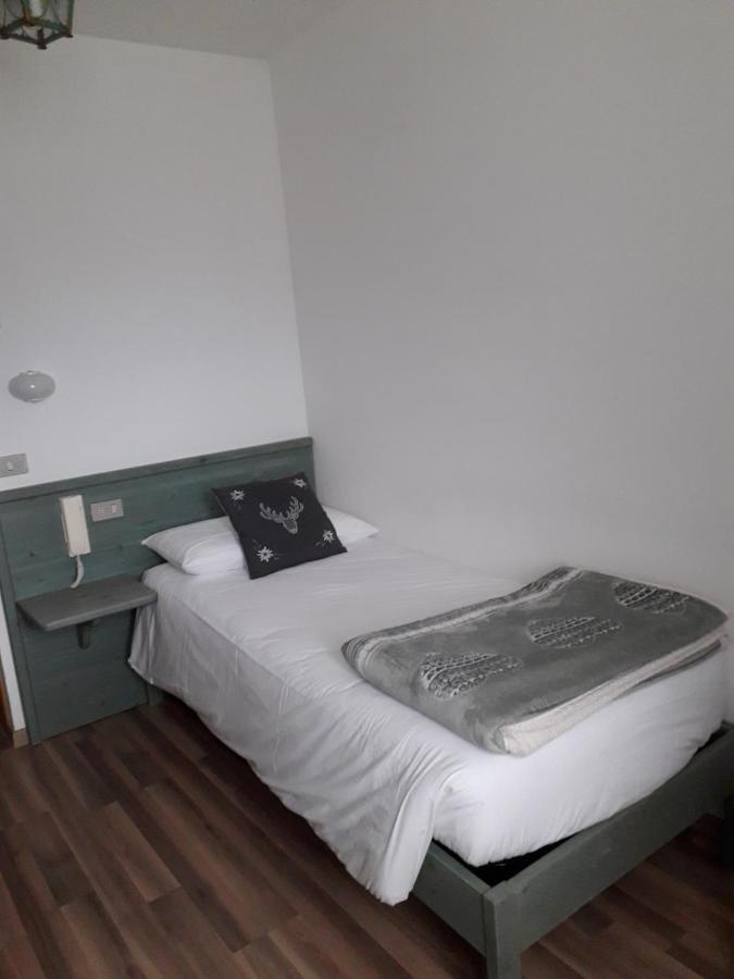 Casa Salvaterra Affittacamere Pinzolo Buitenkant foto